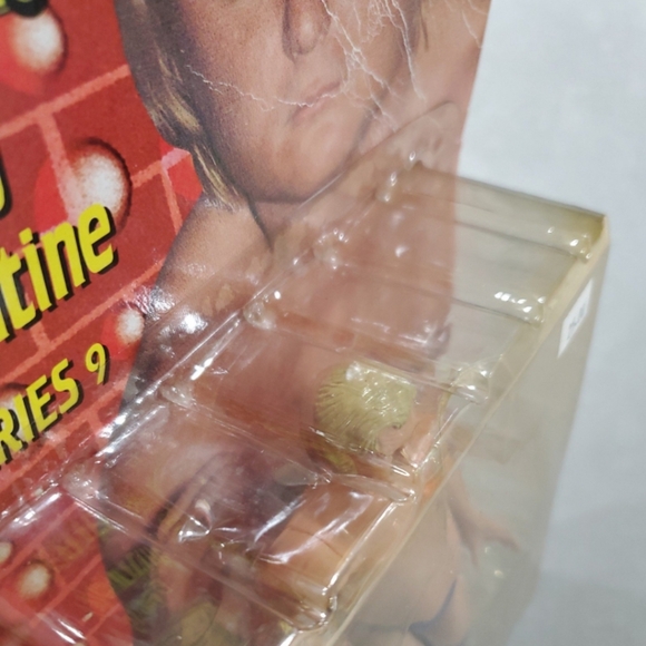 Figures Toy Company Legends of Professional Wrestling series 9 Greg Valentine - Picture 5 of 7